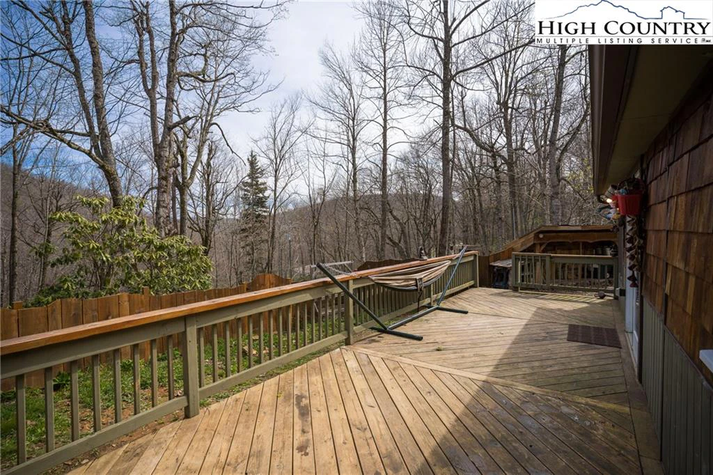 Image number 8 for the current listing
