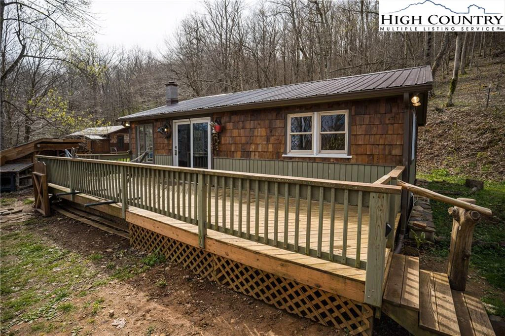 Image number 9 for the current listing