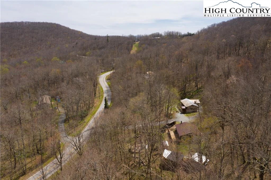 Image number 15 for the current listing