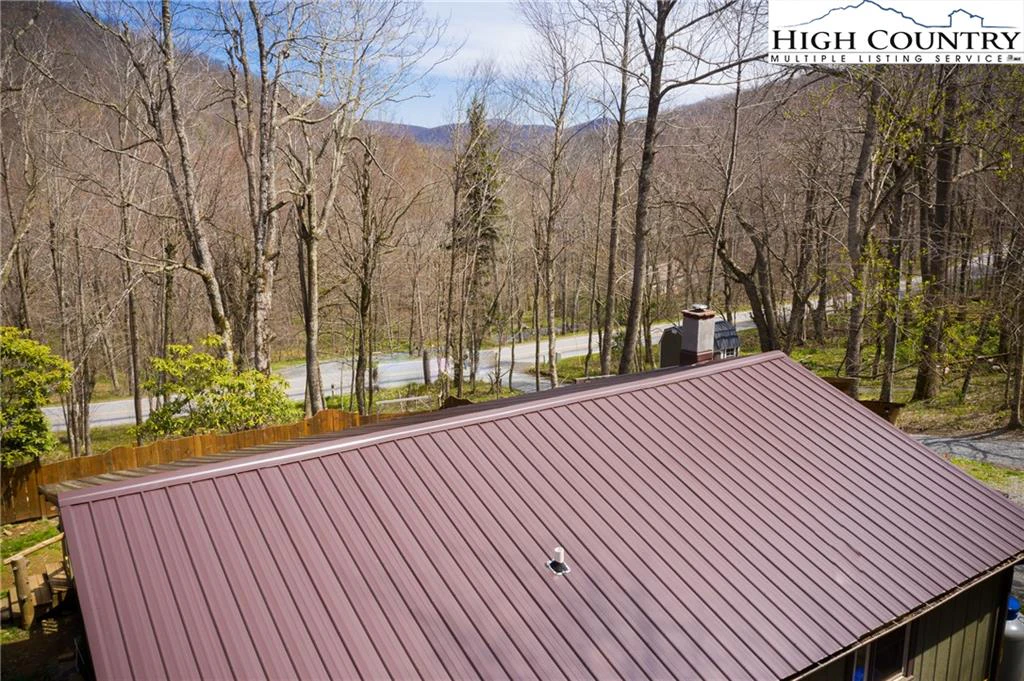 Image number 19 for the current listing