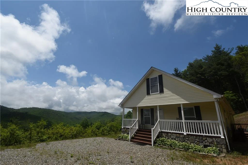 Image number 1 for the current listing