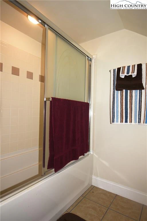 Image number 13 for the current listing