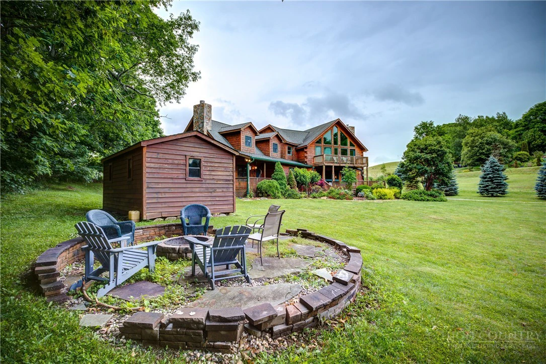Image number 14 for the current listing