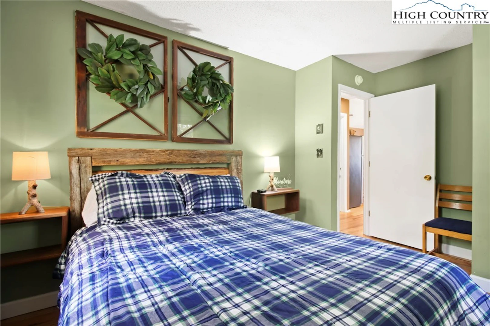 Image number 6 for the current listing