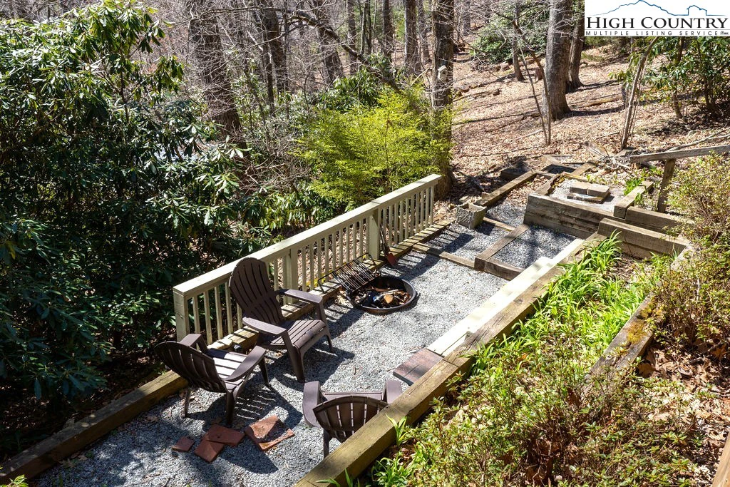 Image number 21 for the current listing