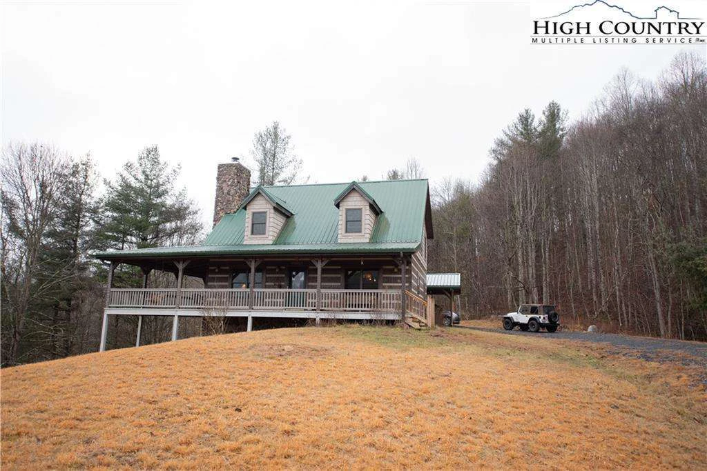 Image number 1 for the current listing