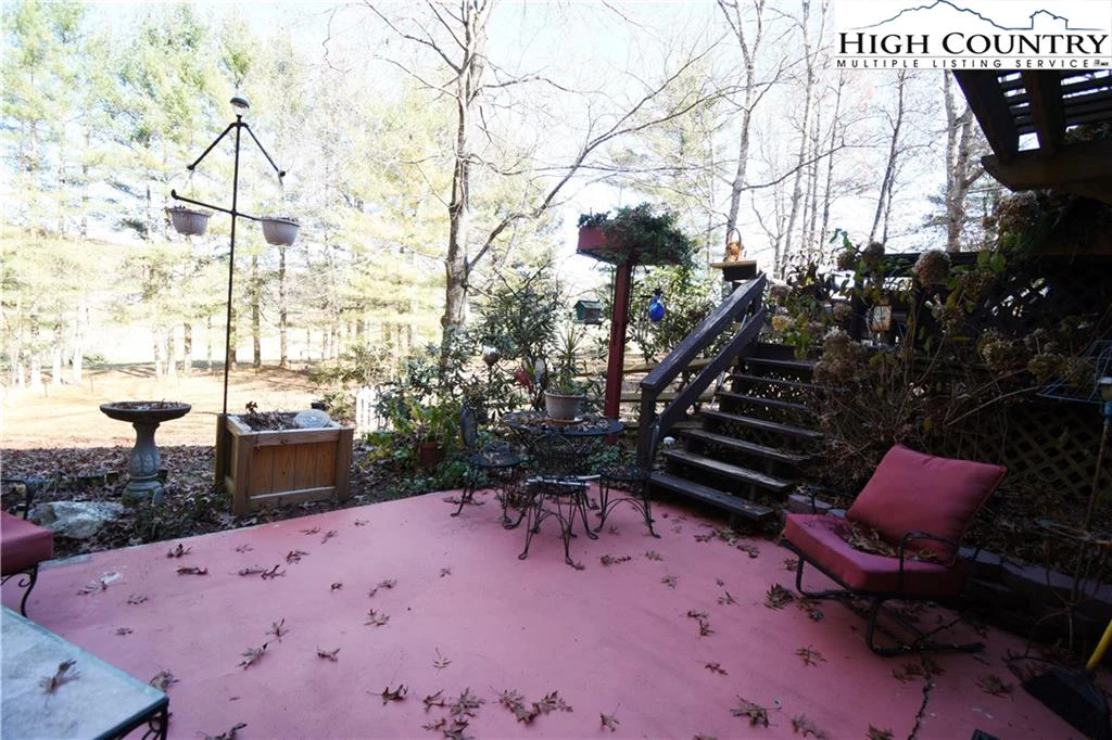 Image number 2 for the current listing