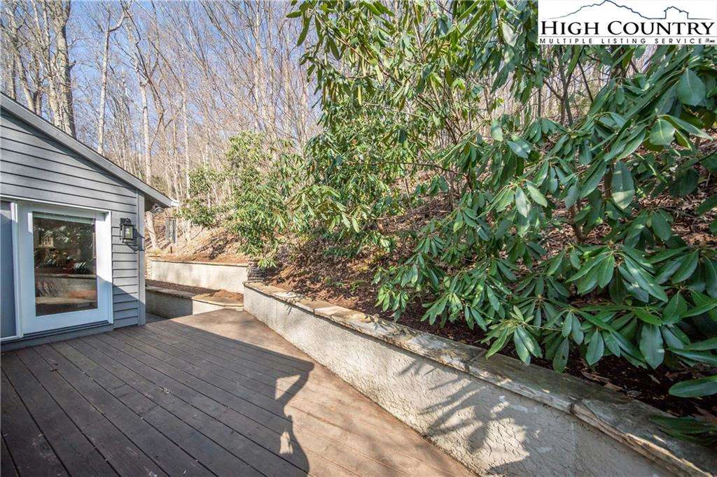 Image number 20 for the current listing