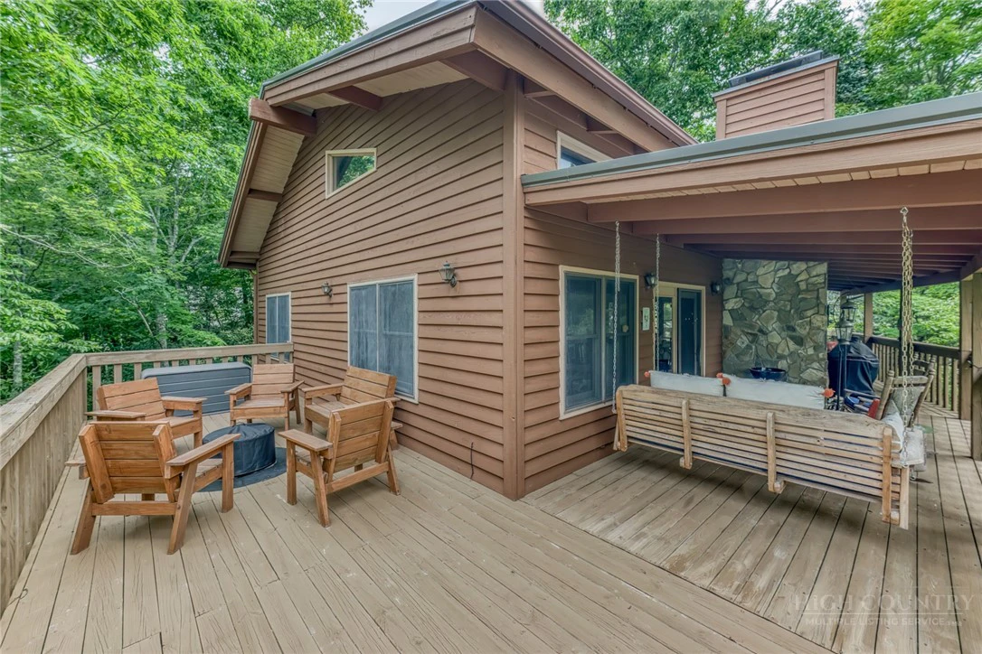 Image number 18 for the current listing