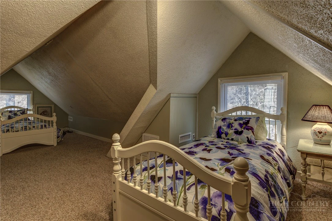 Image number 12 for the current listing