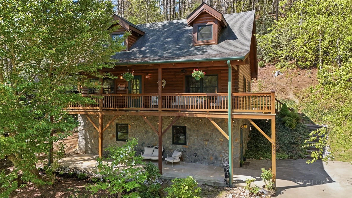 Image number 1 for the current listing
