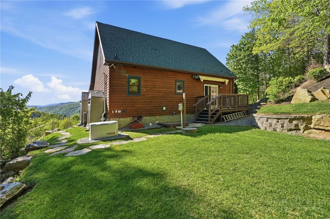 Image number 14 for the current listing