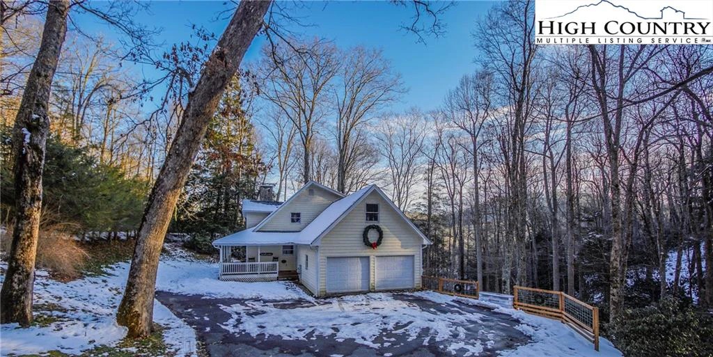 Image number 18 for the current listing