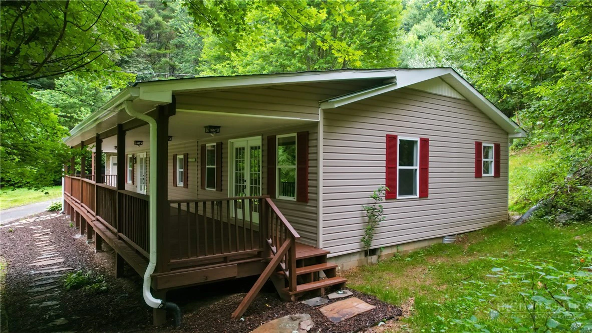 Image number 5 for the current listing