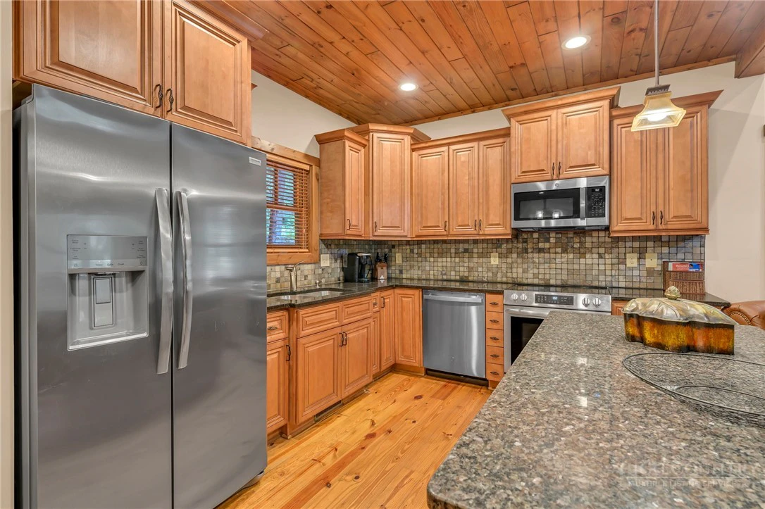 Image number 12 for the current listing
