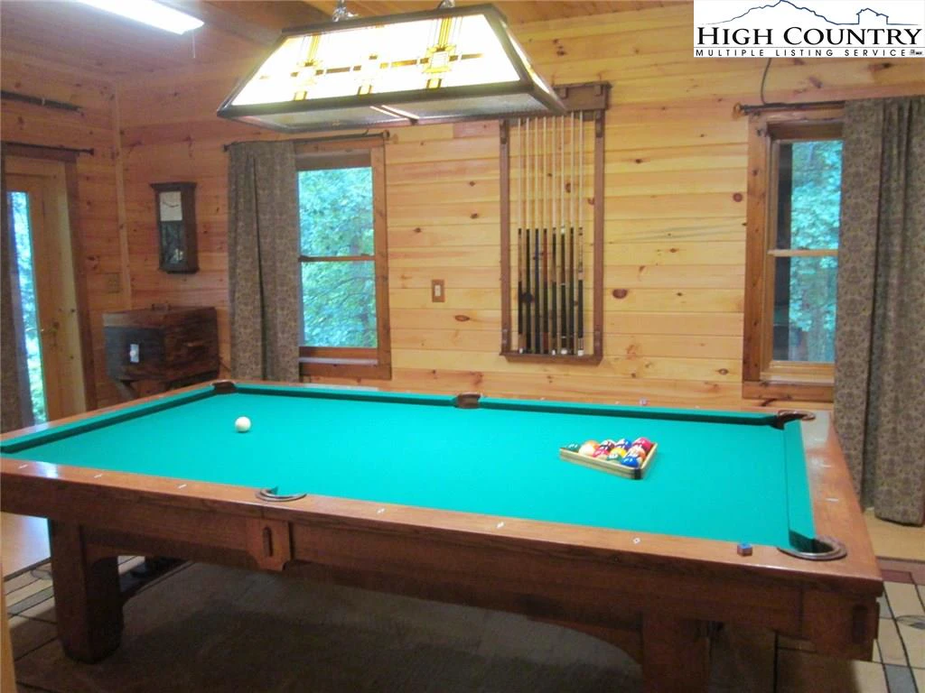 Image number 5 for the current listing