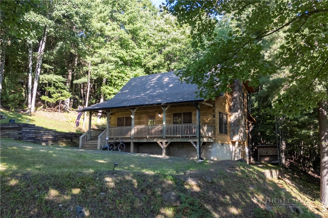 Image number 4 for the current listing