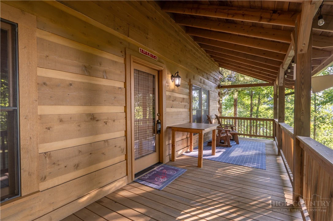 Image number 7 for the current listing