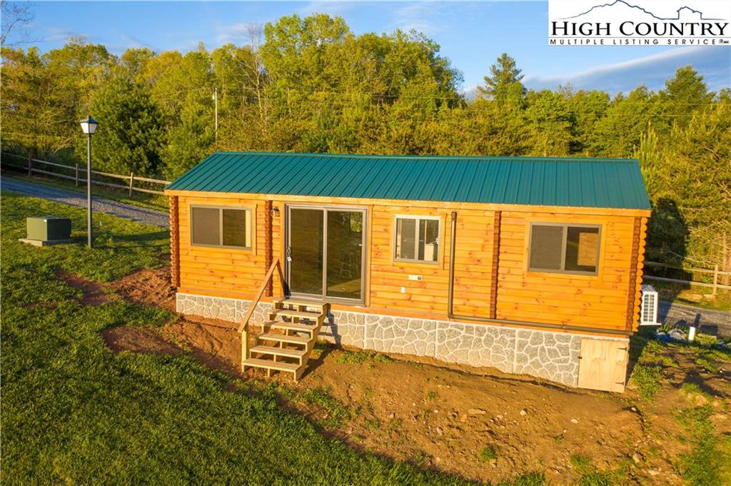 Image number 4 for the current listing