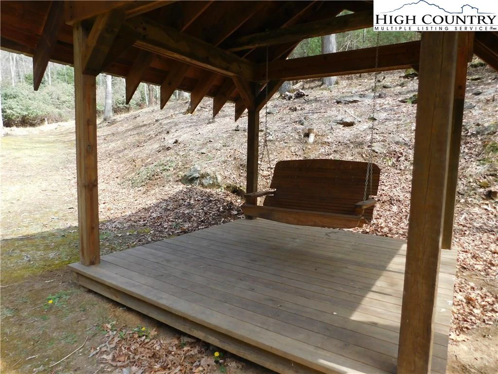 Image number 13 for the current listing