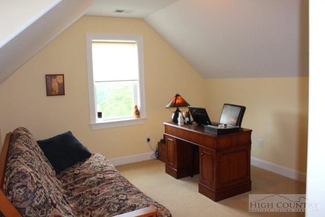 Image number 3 for the current listing
