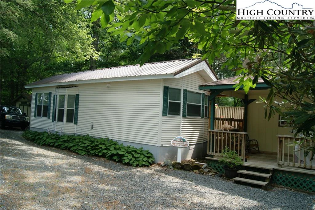 Image number 3 for the current listing