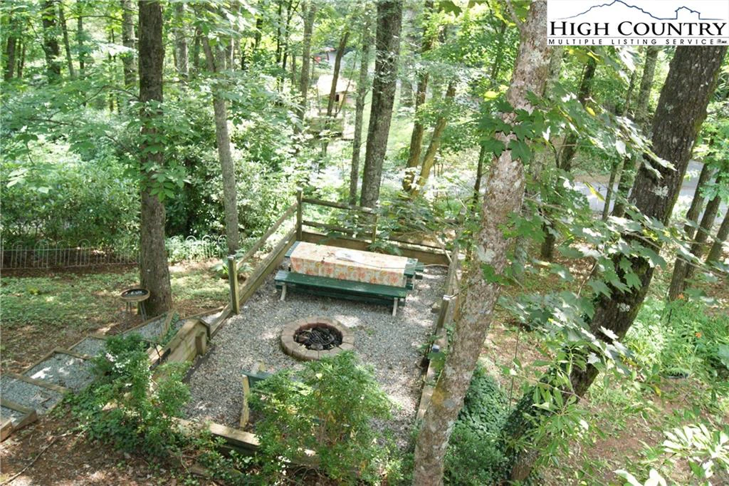 Image number 6 for the current listing