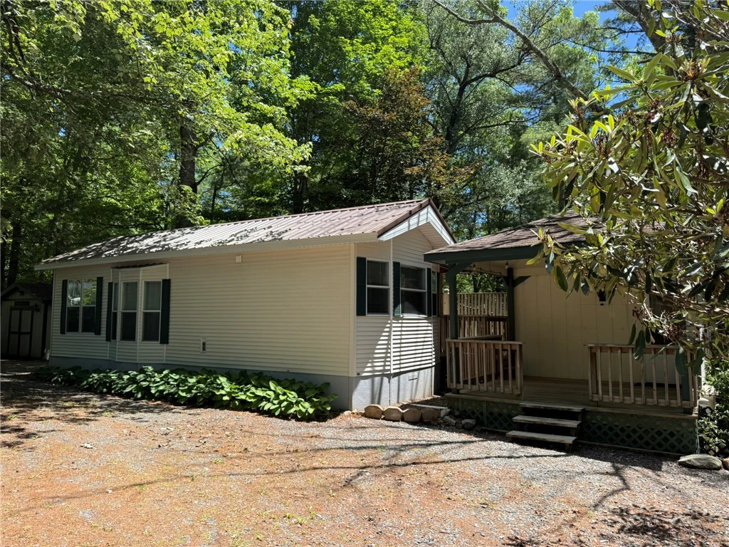 Image number 2 for the current listing