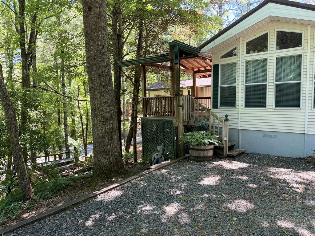 Image number 3 for the current listing