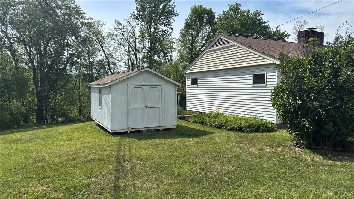 Image number 5 for the current listing