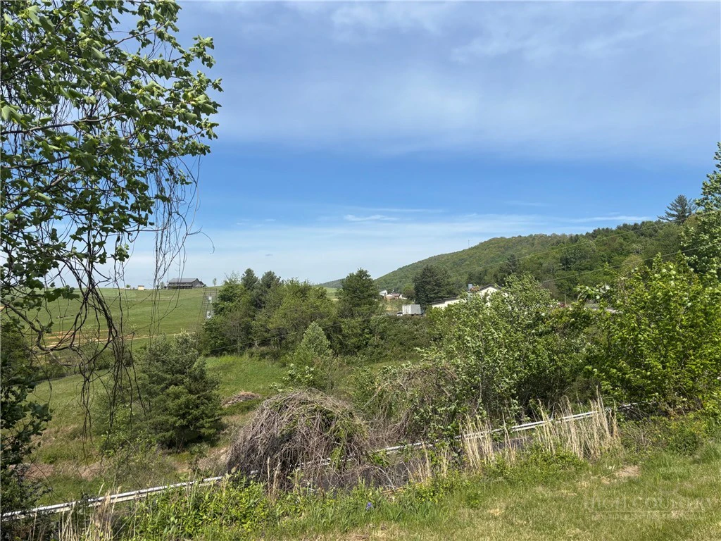Image number 2 for the current listing