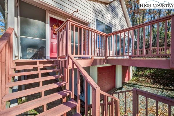 Image number 15 for the current listing