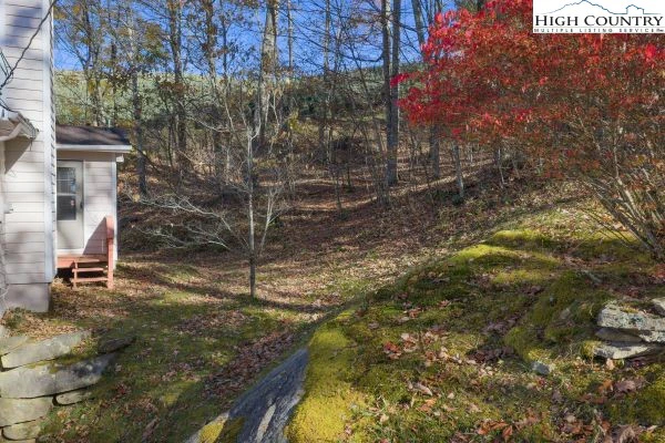 Image number 21 for the current listing