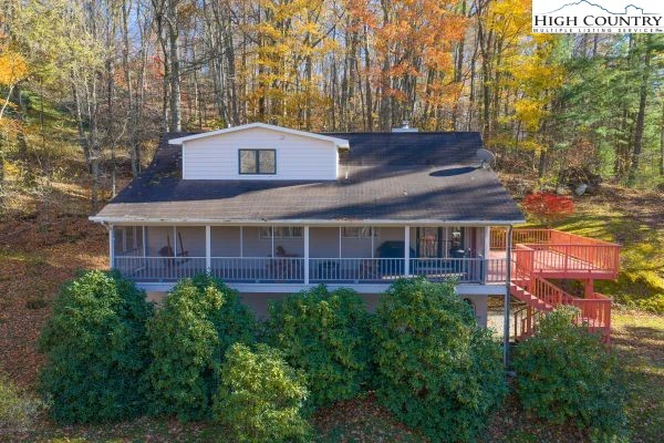 Image number 1 for the current listing