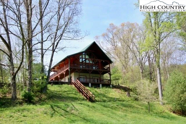 Image number 1 for the current listing