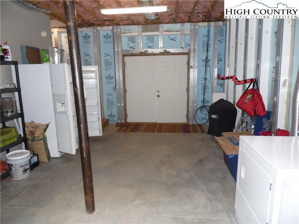 Image number 5 for the current listing