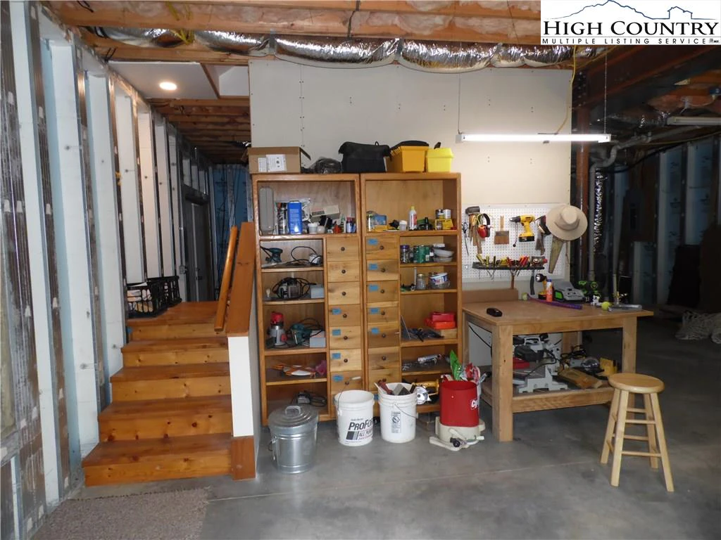 Image number 6 for the current listing