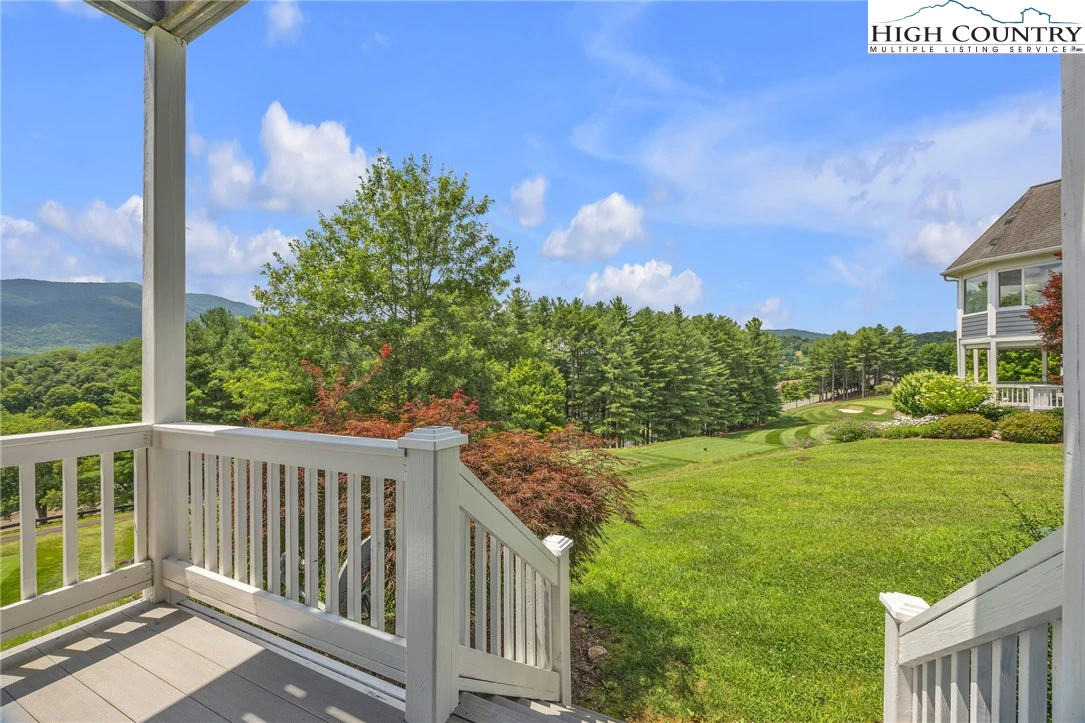 Image number 16 for the current listing