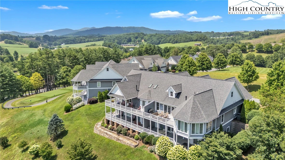 Image number 11 for the current listing