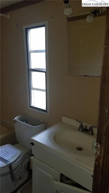 Image number 10 for the current listing