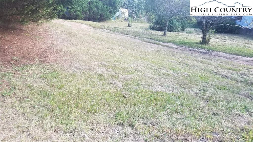 Image number 4 for the current listing