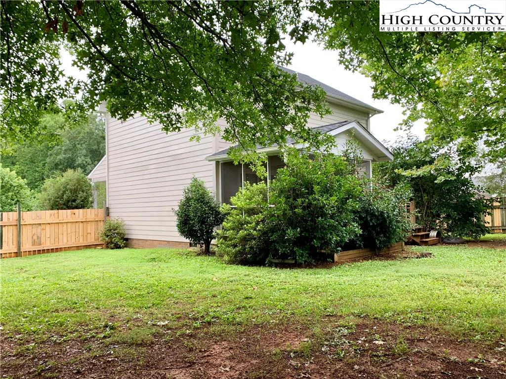 Image number 3 for the current listing