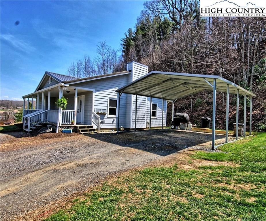 Image number 17 for the current listing