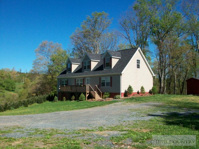 Image number 3 for the current listing