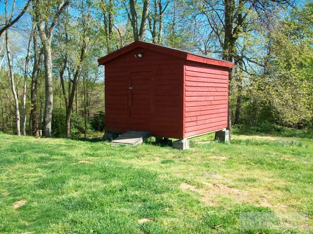 Image number 14 for the current listing