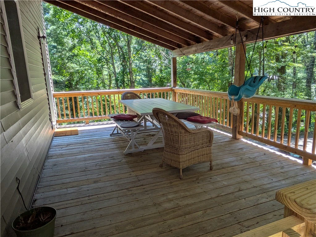 Image number 9 for the current listing