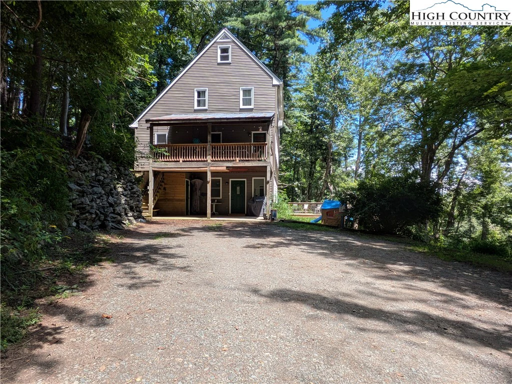 Image number 1 for the current listing