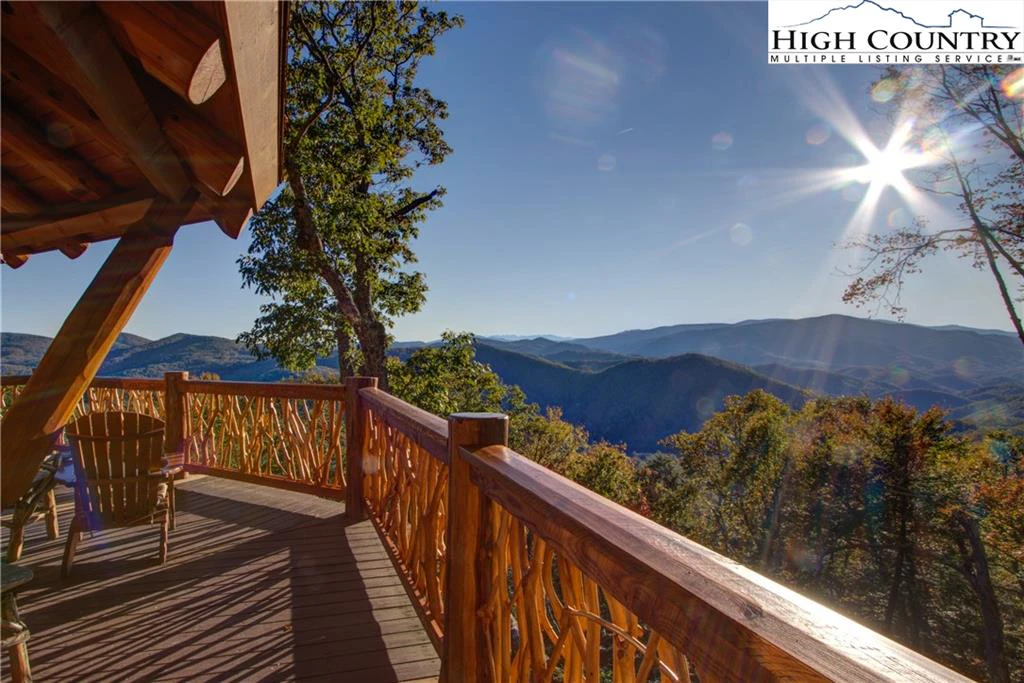 Image number 8 for the current listing