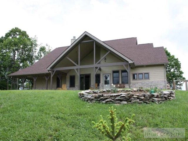 Image number 1 for the current listing