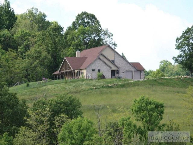 Image number 9 for the current listing